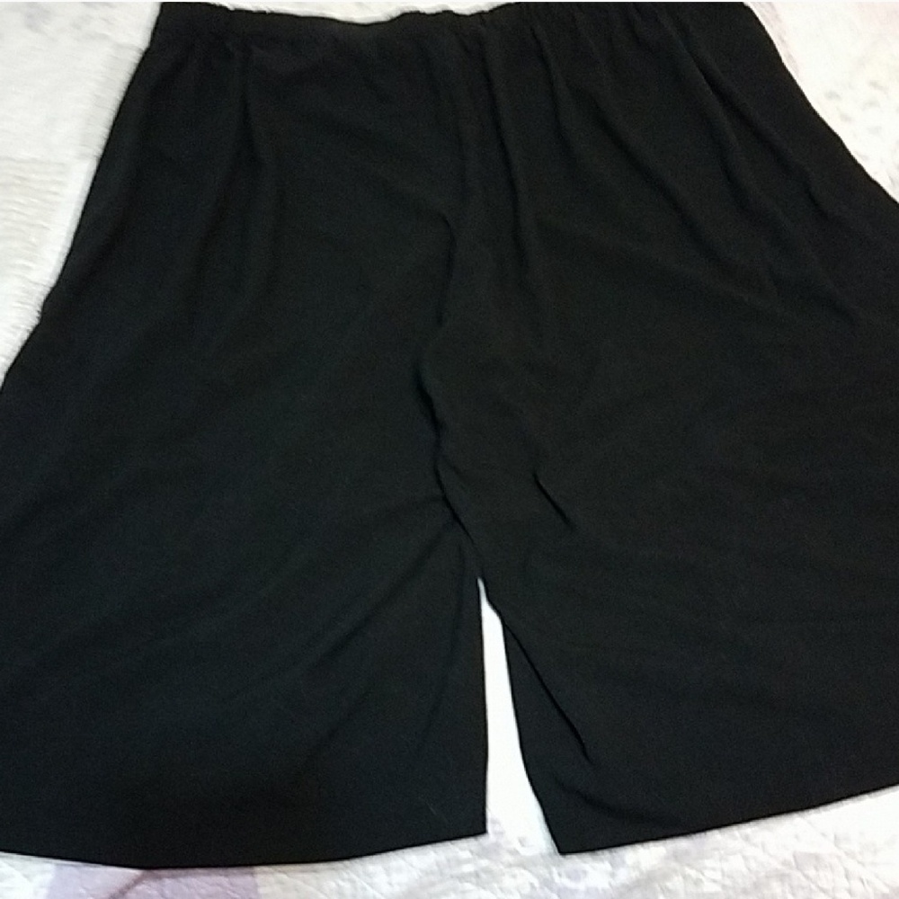 Catherine's Womens Gauchos 3x womens 26/28W